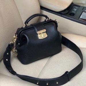 Leather doctor bag for women, Black Leather Shoulder Bag, Women's Leather doctor bag, Leather bag KF-5595