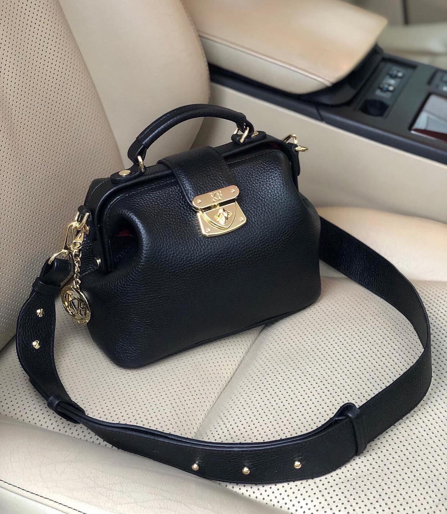 Leather doctor bag for women, Black Leather Shoulder Bag, Women's Leather doctor bag, Leather bag KF-5595